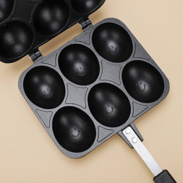 f76f7ccc3aad435985f8c17f527efa4e-goods.jpeg Egg Waffle Maker Pan Smiley Face Bubble Waffle Mold